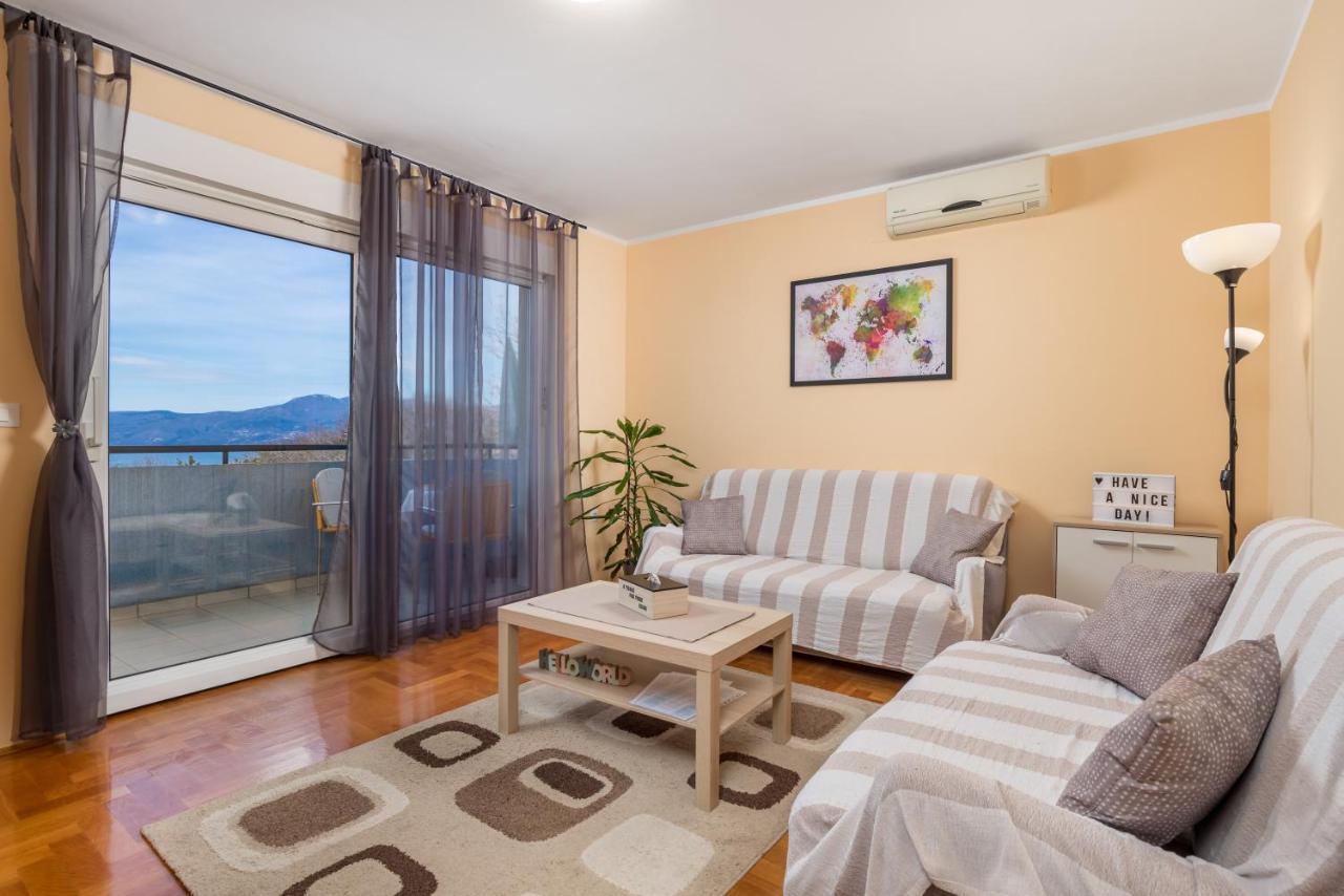 Apartman Iris 2 -Rijeka Apartment Bagian luar foto
